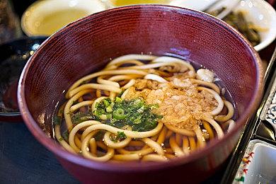 Steam最新一周销量榜：《逃生 试炼》登顶